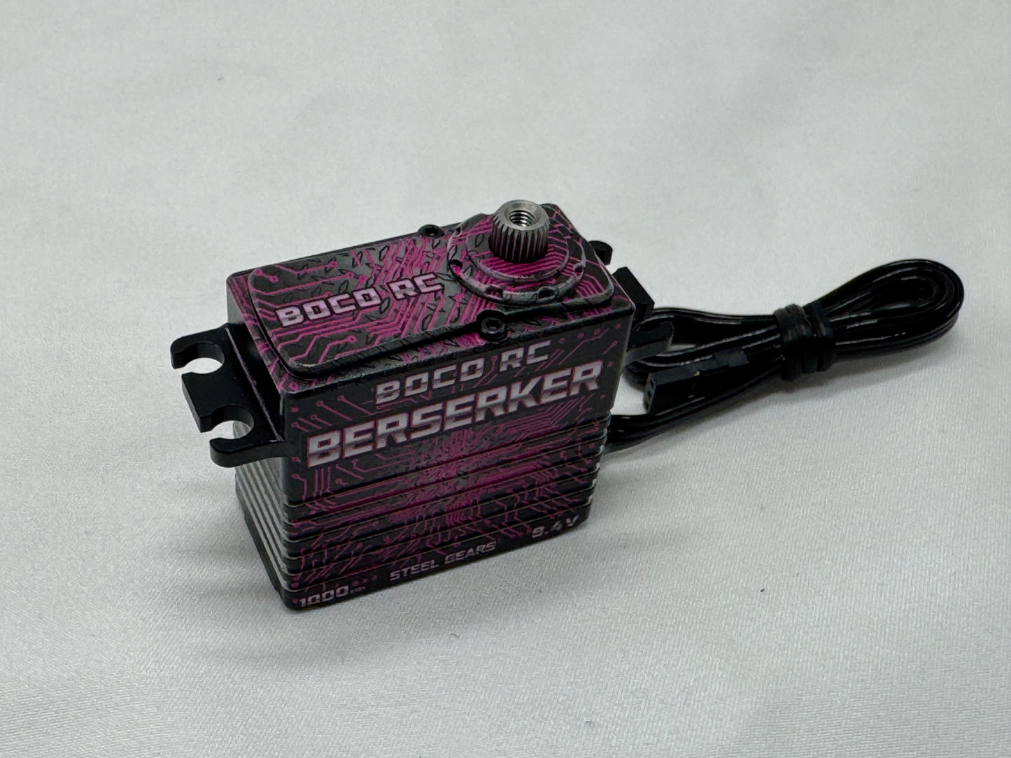 BOCO RC - Berserker 1000ozin Steel Gear 8.4V Servo